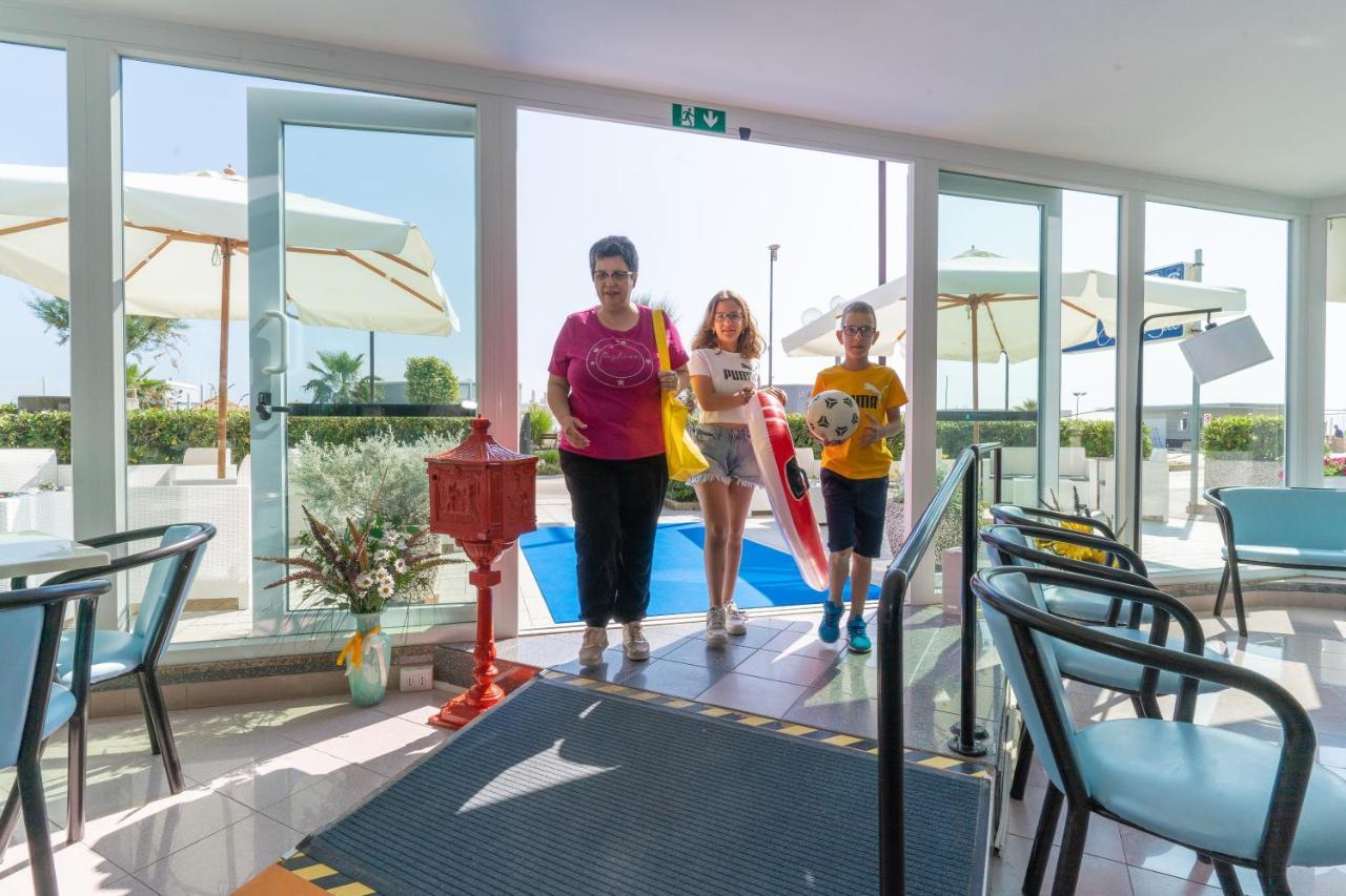 רימיני Hotel Croce Del Sud מראה חיצוני תמונה
